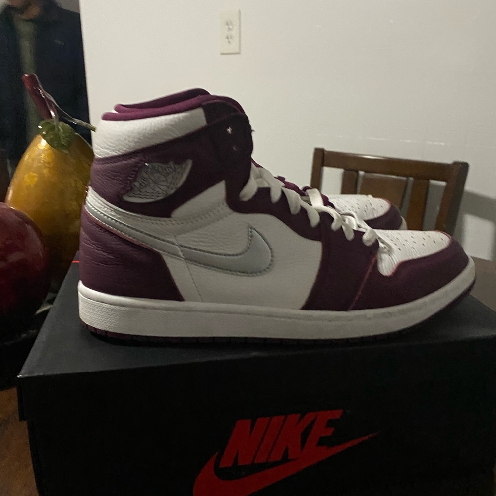 Jordan 1 size 9.5